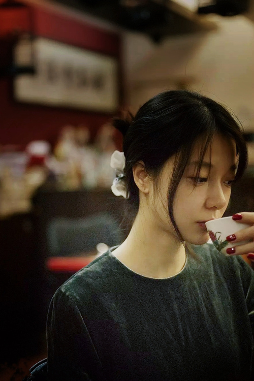 开云体育网页版入口-张伟丽出战海报设计引发粉丝追捧